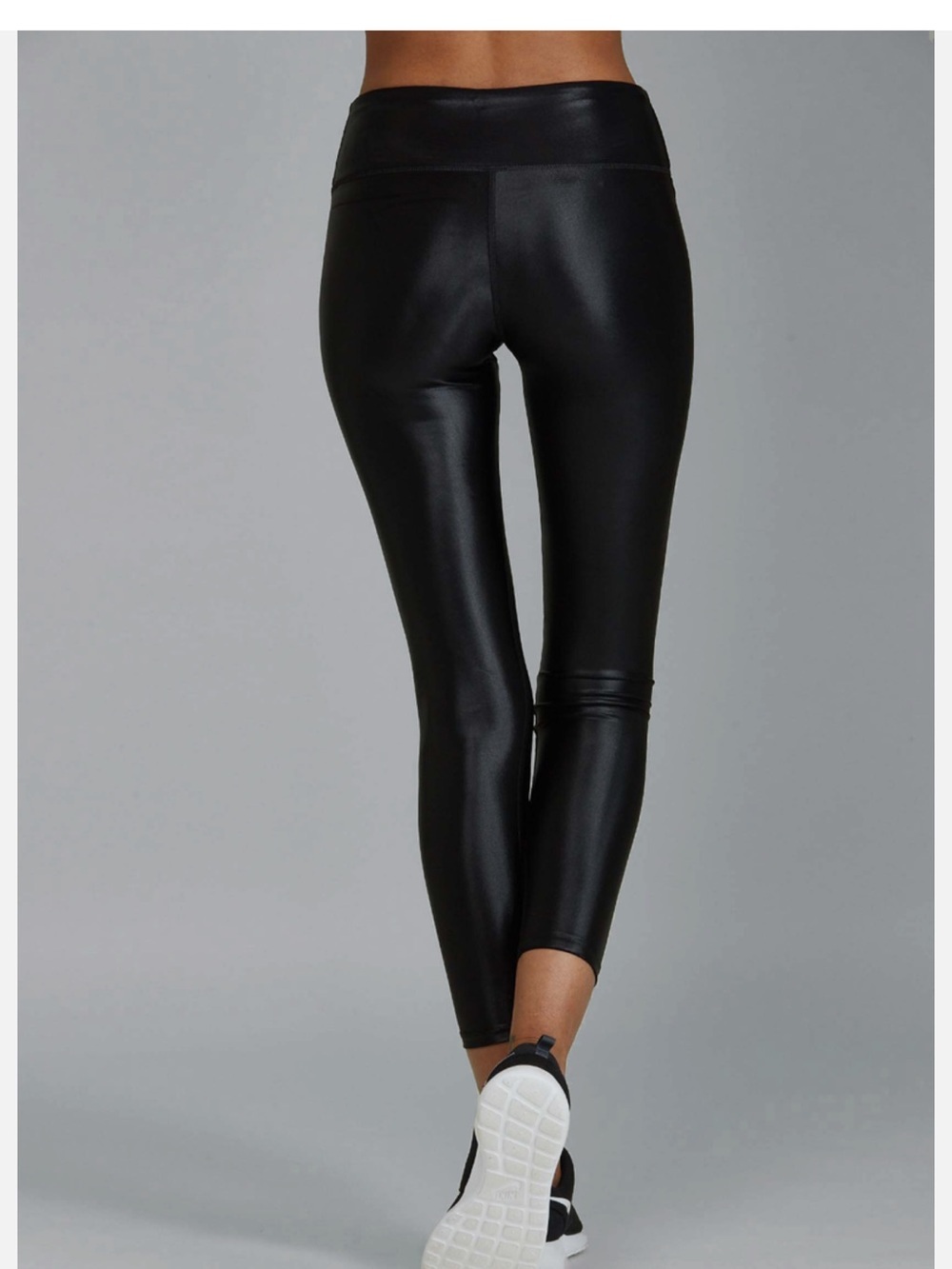 Noli Black Liquid Shimmer High Waisted Leggings Size Medium